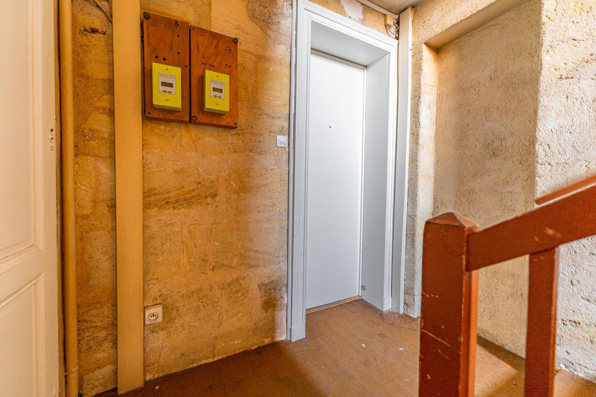 Superbe Appartement De 2 Chambres Au Coeur Du Quartier Gambetta Bordeaux Exteriör bild
