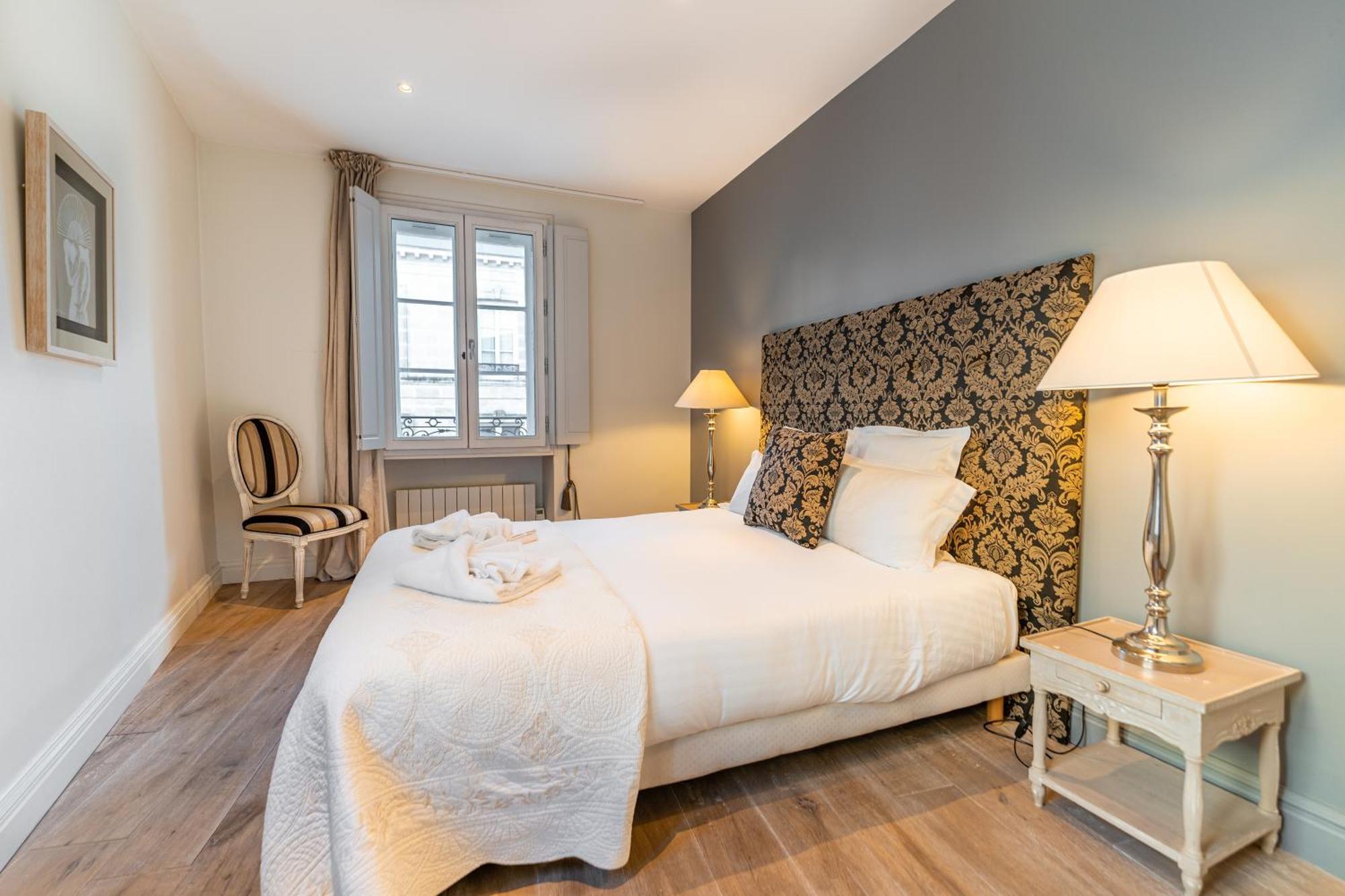 Superbe Appartement De 2 Chambres Au Coeur Du Quartier Gambetta Bordeaux Exteriör bild
